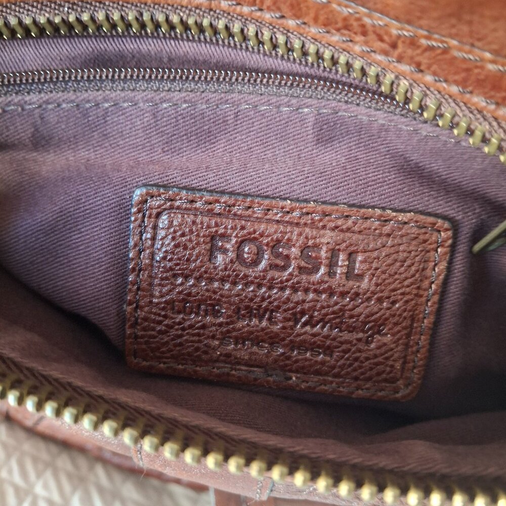 Fossil crossbody bag